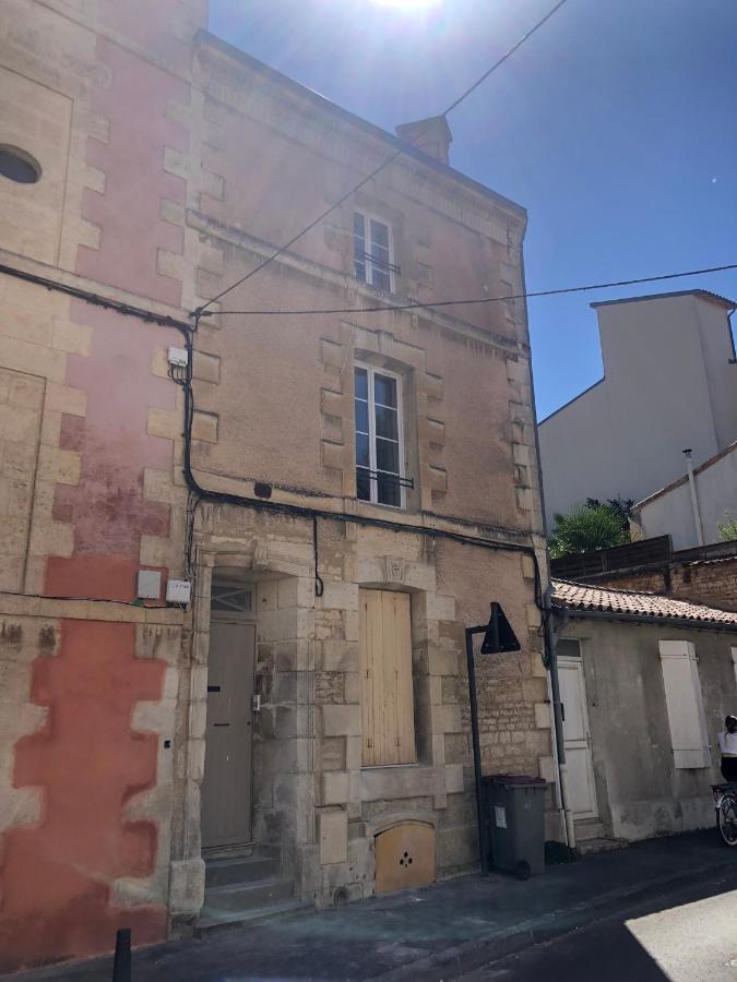 Le Bjorn - T1 Chaleureux Refait A Neuf - Centre Lägenhet Niort Exteriör bild